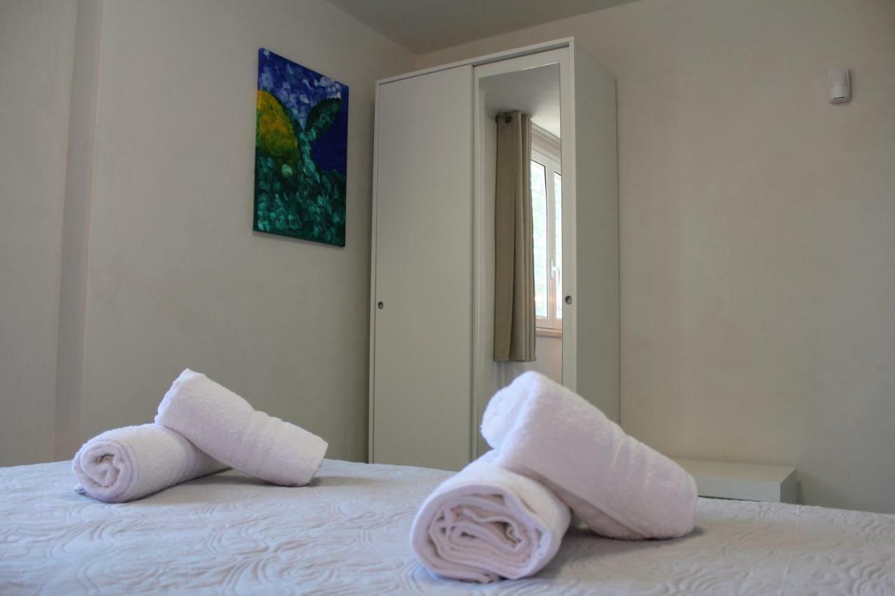 Acquamarina House On The Beach Apartment อัลกาโมมารีนา ภายนอก รูปภาพ