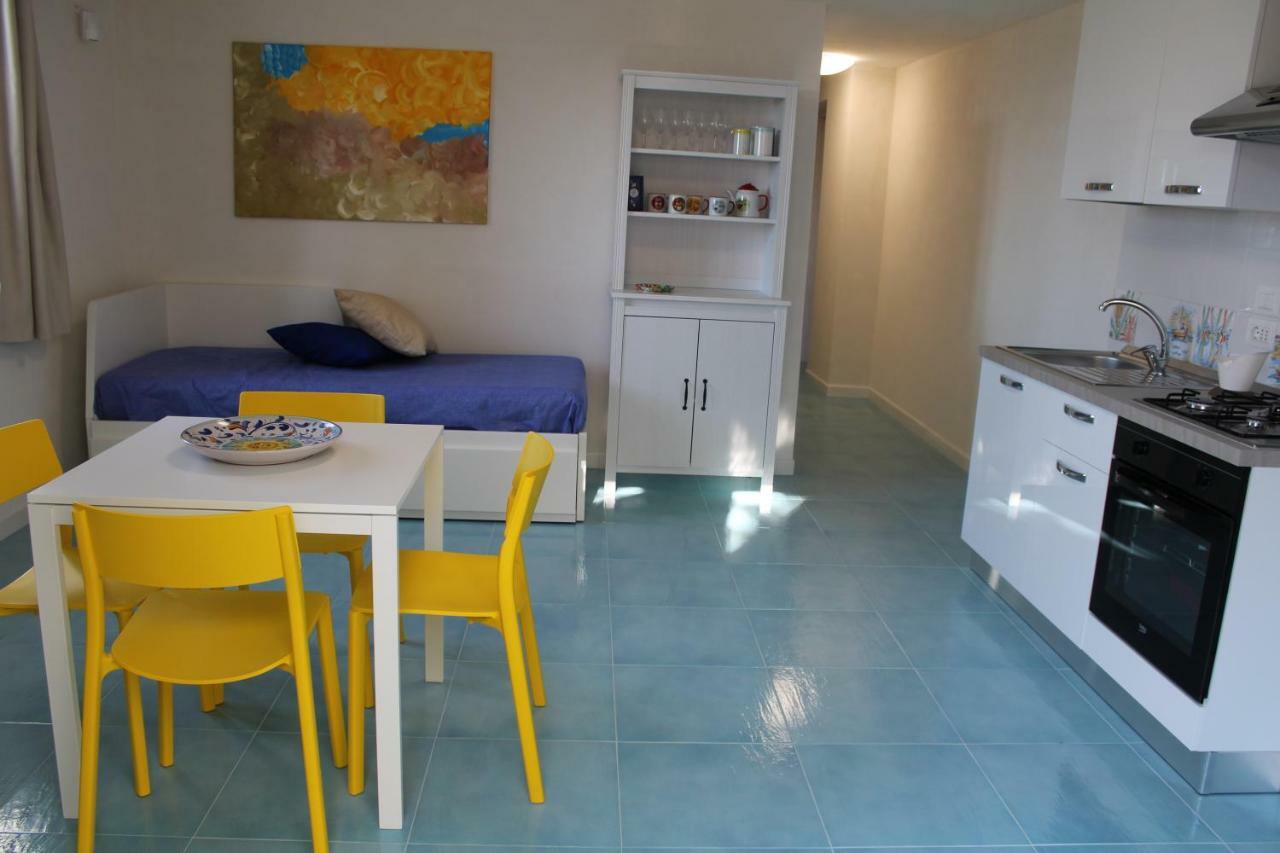 Acquamarina House On The Beach Apartment อัลกาโมมารีนา ภายนอก รูปภาพ