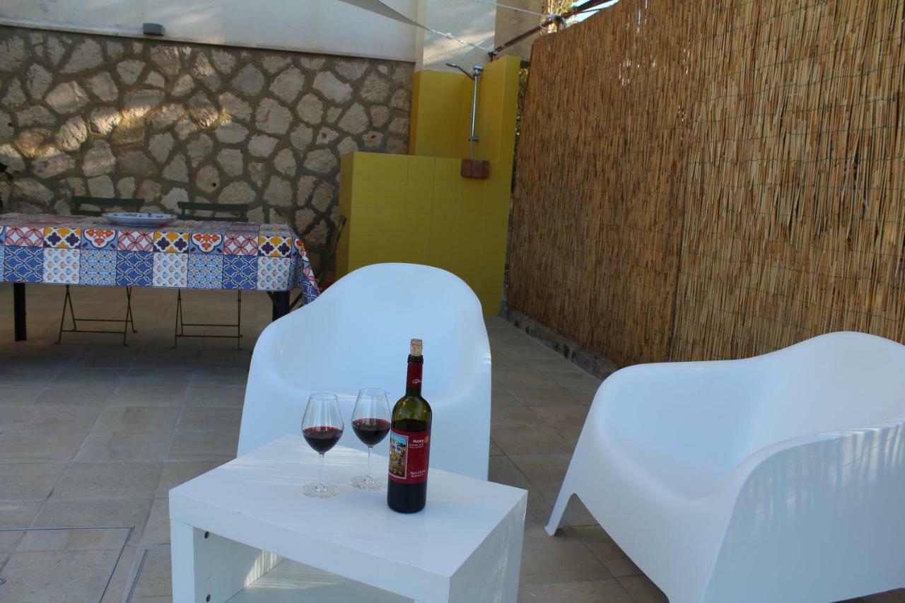 Acquamarina House On The Beach Apartment อัลกาโมมารีนา ภายนอก รูปภาพ